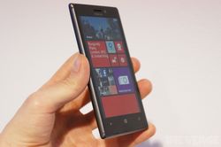 诺基亚新一代旗舰手机Lumia 925上手评测