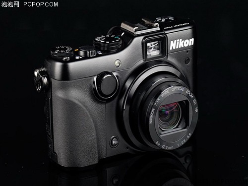 3.0英寸折叠屏 尼康P7100京东仅1999