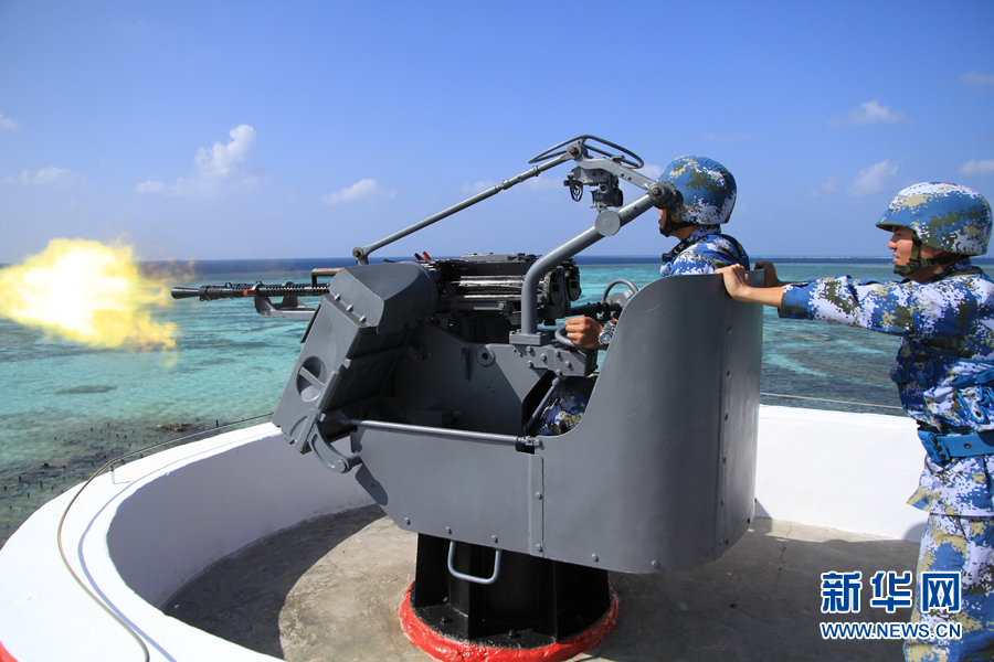 资料图片:海军南沙东门礁守备队射击技能训练。(图片由海军政治工作部宣传局提供)