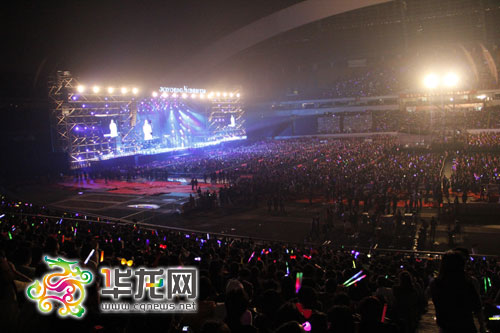 演唱会的第130场演出今夜正好在重庆奥体中心