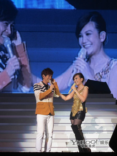 梁静茹马来西亚开唱+张智成助阵继续一家一