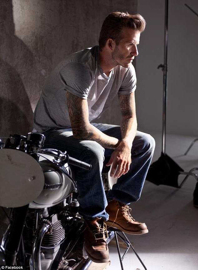 贝克汉姆代言香水拍宣传照扮酷骑摩托微笑迷死人