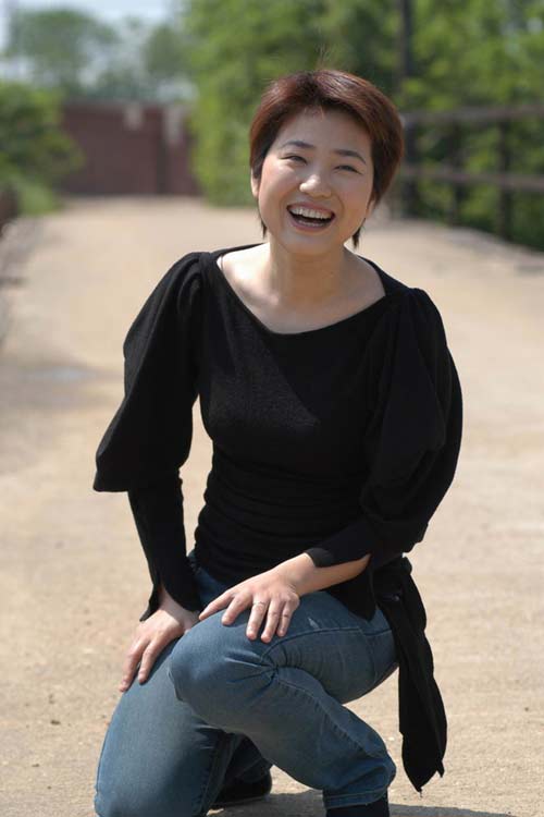 　　张丹丹诞下“小龙女”