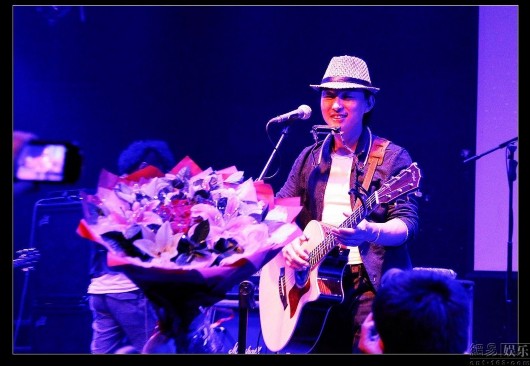 赵照北京演唱会圆满落幕 创 照 系民谣新乐章