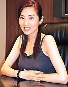 揭向氏兄弟背后女人:张玉珊自创公司市值4亿多