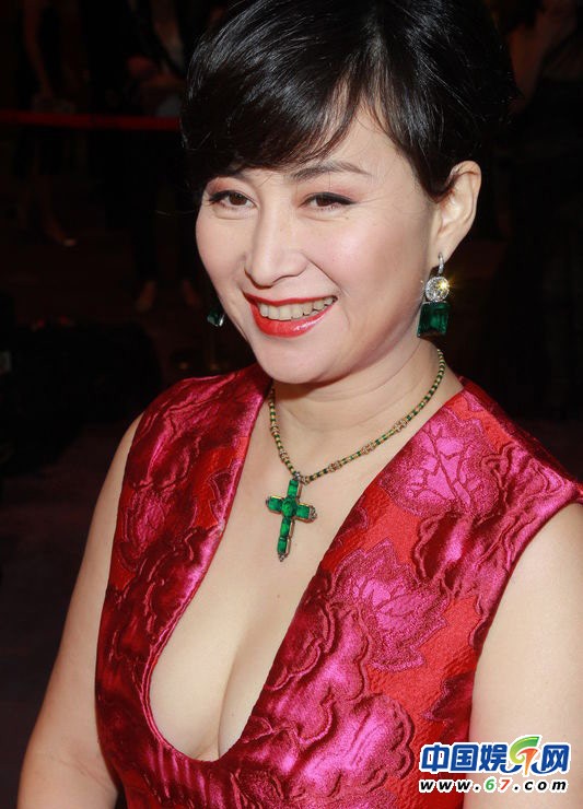 50岁大妈隐私密照片|[转载]50岁女人丰乳高挺的