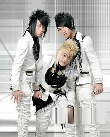 越南翻唱错错错图片_越南翻唱错错错_社会热