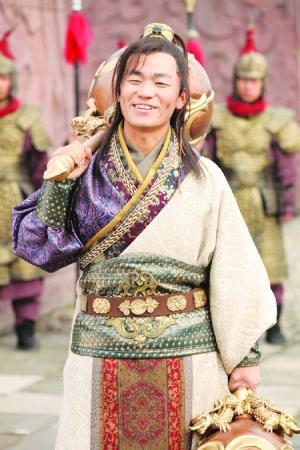 王宝强演儿时李元霸遭质疑出品人我们严谨