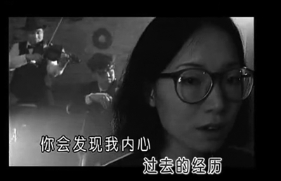 马格《女孩与四重奏》MV截图。