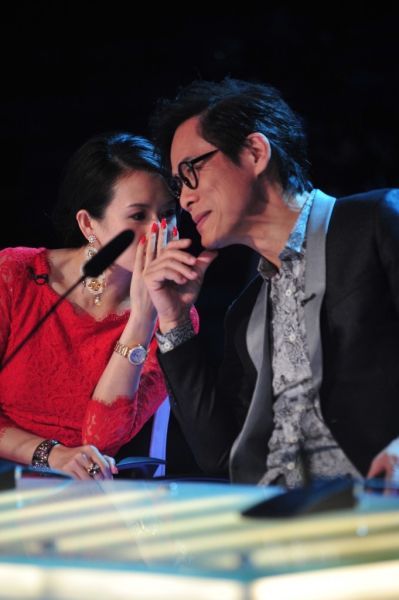 最强音陈奕迅独苗遭围攻 章子怡罗大佑疑结"暗盟"