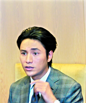 昨日(6月14日)在成都举行首映发布会,导演乌尔善率主演陈坤,费翔