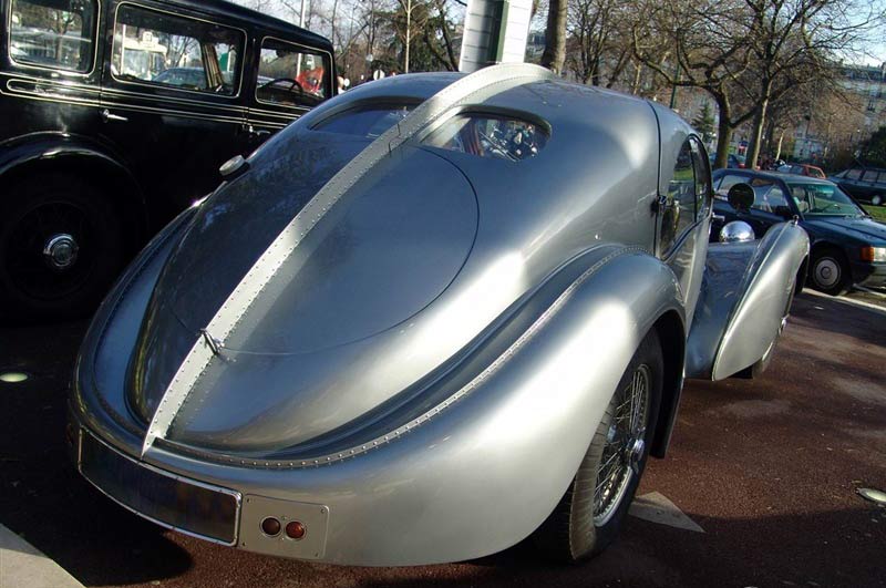 街拍萌系前脸布加迪57sc全球限量仅2台