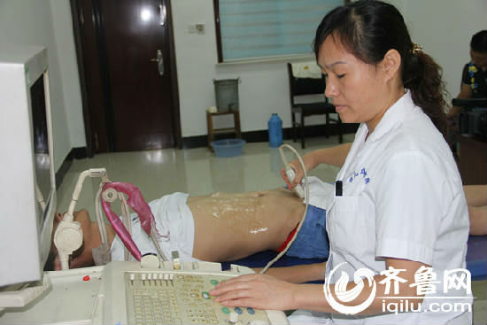 枣庄台儿庄征兵体检工作开始 300名青年参加体检