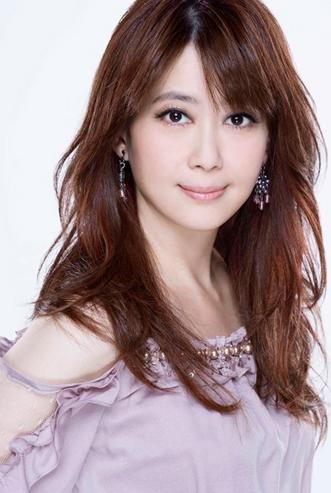 《天下无双》中,台湾女歌手孟庭苇与模仿者同台,却被淘汰出局,还被