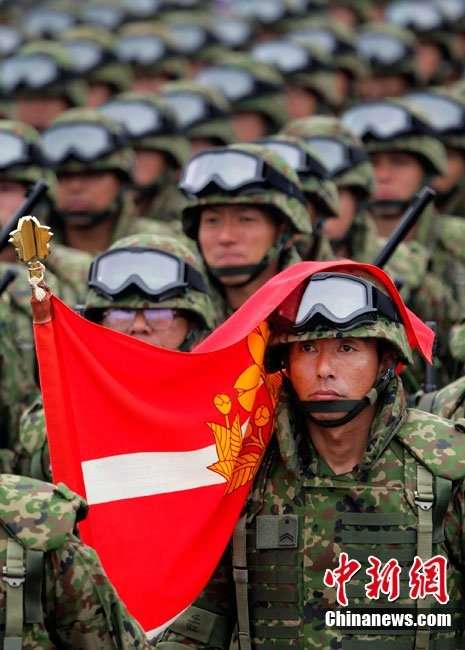 资料图:日本自卫队阅兵式.