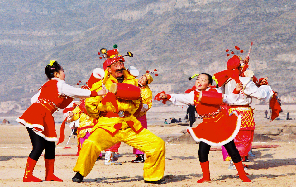 体验陕北黄土特殊风情 延安民俗文化大纵览