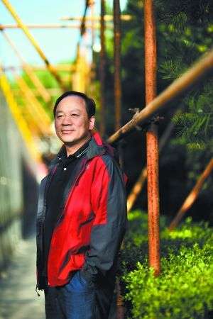 王克勤与大爱清尘我现在天天化缘最大困难是钱