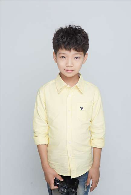 童星唐孜悦参演神探亨特詹饰演小刘唯一