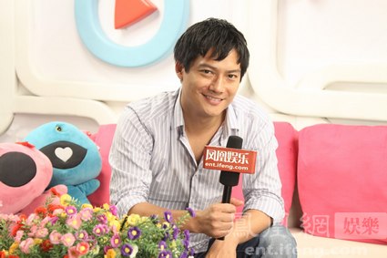 高圣远接受采访