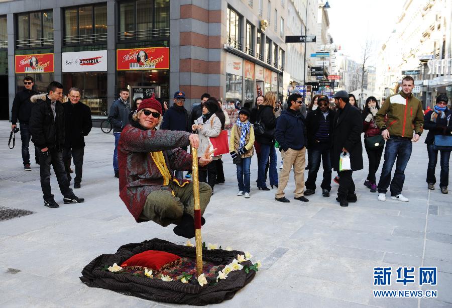 城市的一抹亮色 镜头记录全球街头艺人
