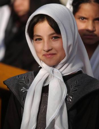 阿富汗女孩照片图片