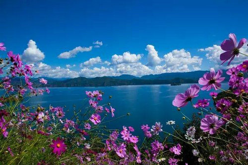 你知道的泸沽湖是怎样的?迷人的风景,神秘的摩挲文化,让人陶醉.