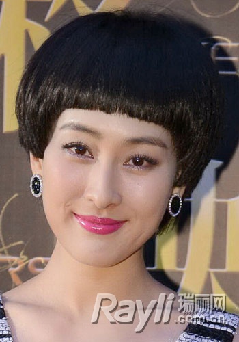 眉上刘海甜辣mix风 瞬间提升魅力指数