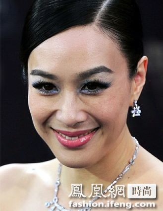 甄嬛嫔妃领衔雷人妆解析他们到底哪出错