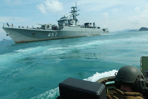 泰国推动军事改革:两艘江湖级护卫舰改装c-802a