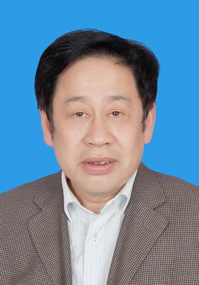 黄冈中学老师突发心脏病离世 8天前捂着胸口上课(图)_频道_凤凰网