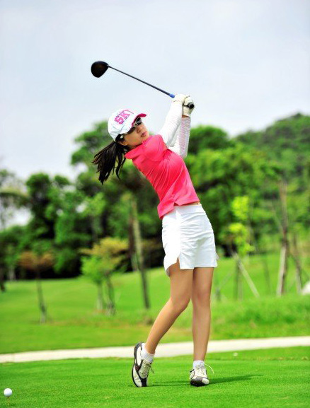 潘石屹婚外小三俞扬私照 性感不输王石新欢