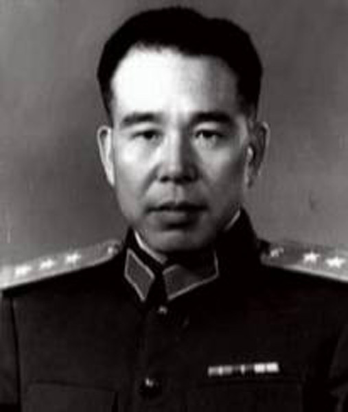 高岗黄永胜邱会作 1949年后乱搞男女关系的三高官(组图)