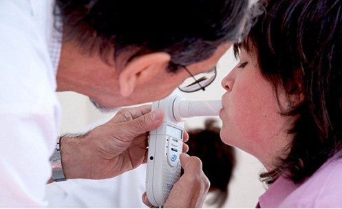 体内是否有癌症 从呼出气体一测便知