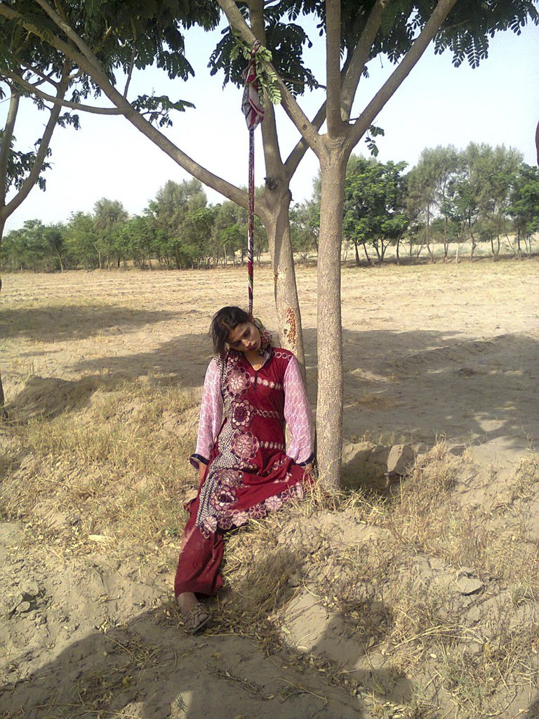 巴基斯坦一少女遭轮奸挂树