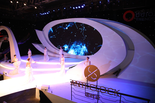 众星助阵逆时针新品发布会揭幕