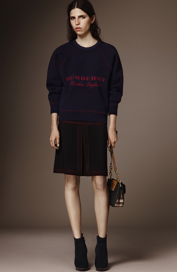 统一产品线后首亮相,Burberry最新释出2016早秋女装系列_时尚频道_凤凰网