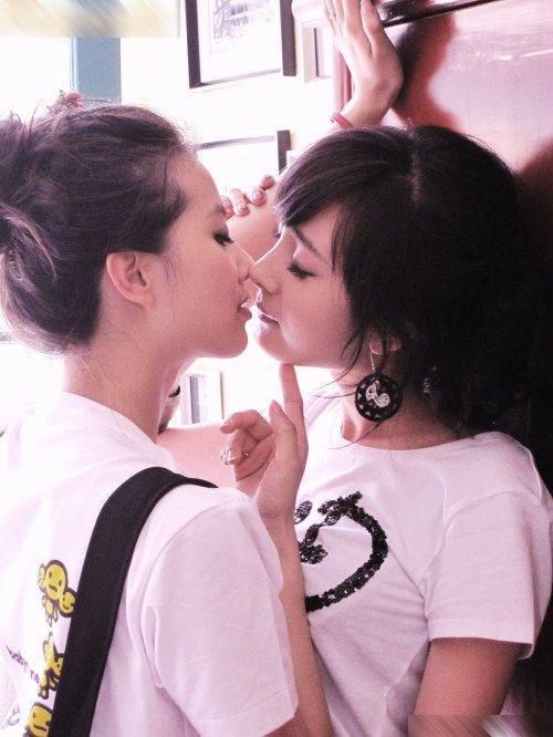 刘烨曝姚晨出轨事实这些明星真是好朋友吗