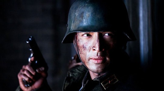 剧版十三钗胡歌造型曝光军装刚毅英气逼人