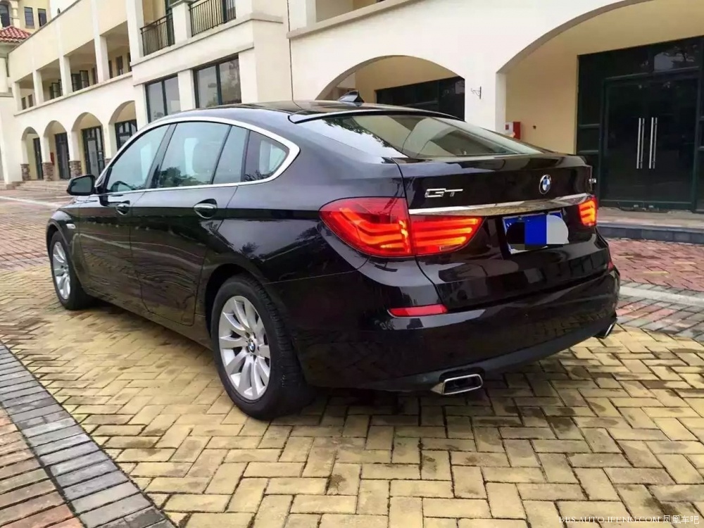 12宝马gt550i 黑色米黄