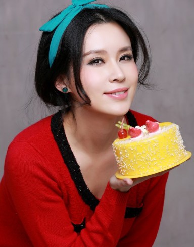 大家庭央一收视飙升荆希西感恩观众