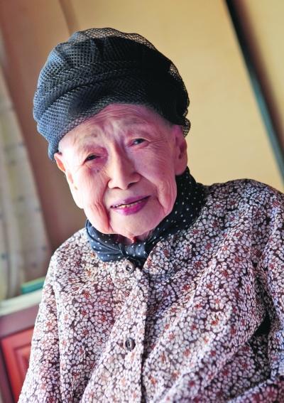 日本老奶奶99岁出诗集诗句温暖清新畅销150万册