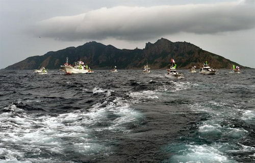 中日钓鱼岛对峙图片