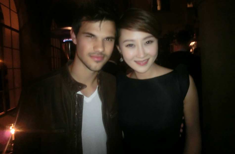 林鹏受邀观礼奥斯卡 派对偶遇里昂那多[高清大图]