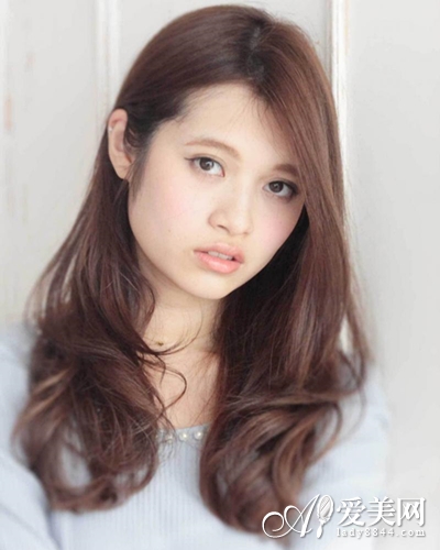 女生最新长发发型气质动人显妩媚