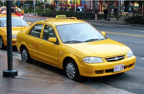 根据一家国际服务机构公布的2012年出租车服务调查结果,以干净度,司机