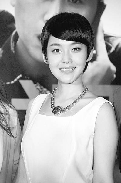 《裸婚之后》,如何为爱走钢丝|爱情|黄一琳_凤凰资讯