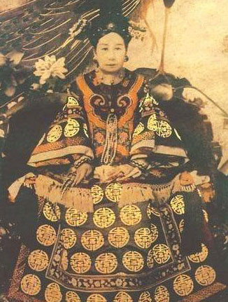 慈禧朝珠起拍价18亿元揭秘慈禧太后惊人陪葬品