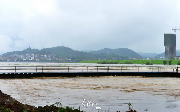 高清浙江兰溪兰江水位超警戒水位