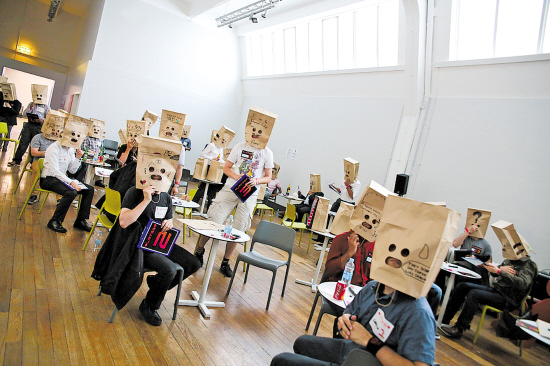 头套纸袋隐真容