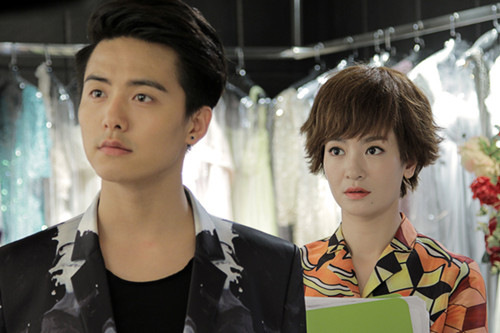 马天宇演技爆棚 泪洒电视剧《绯闻女友》现场/图